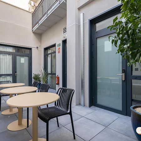 Style Suites By Olala Homes Madrid Exterior photo