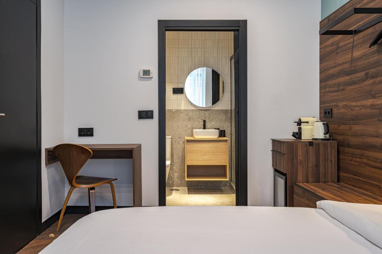 Style Suites By Olala Homes Madrid Exterior photo