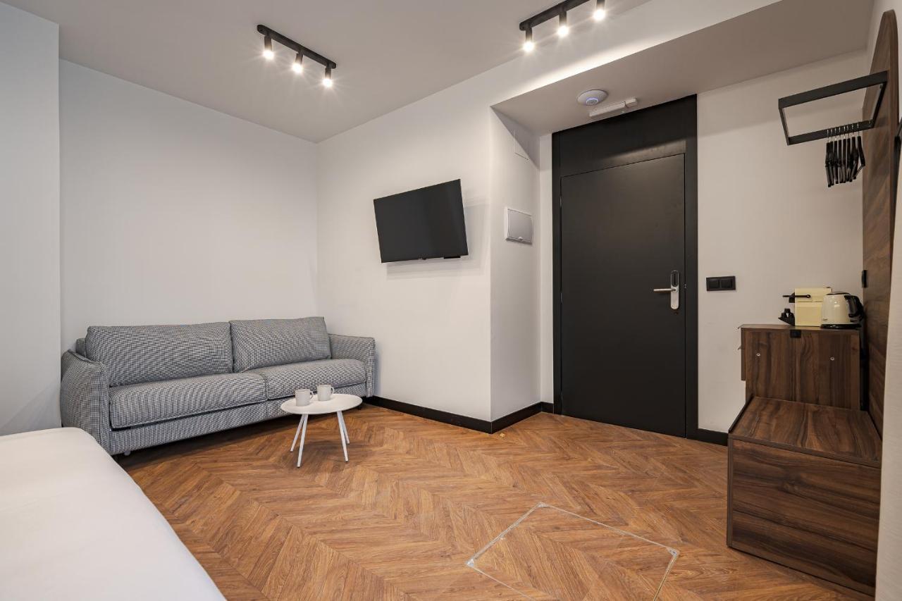 Style Suites By Olala Homes Madrid Exterior photo